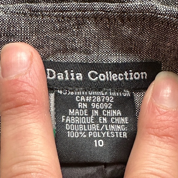 Dalia Collections Gray Midi Skirt Zipper In The Back.Ruffle Edge On Bottom SZ 10 - Picture 5 of 9